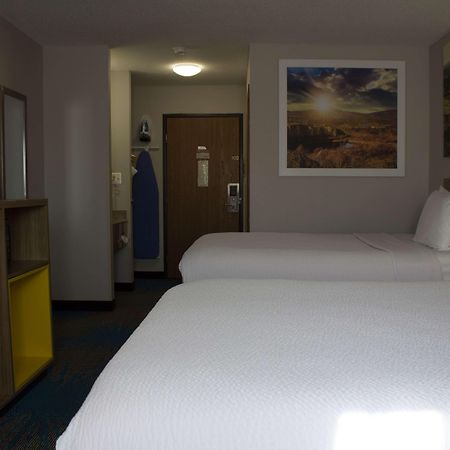 Days Inn By Wyndham Colby Esterno foto